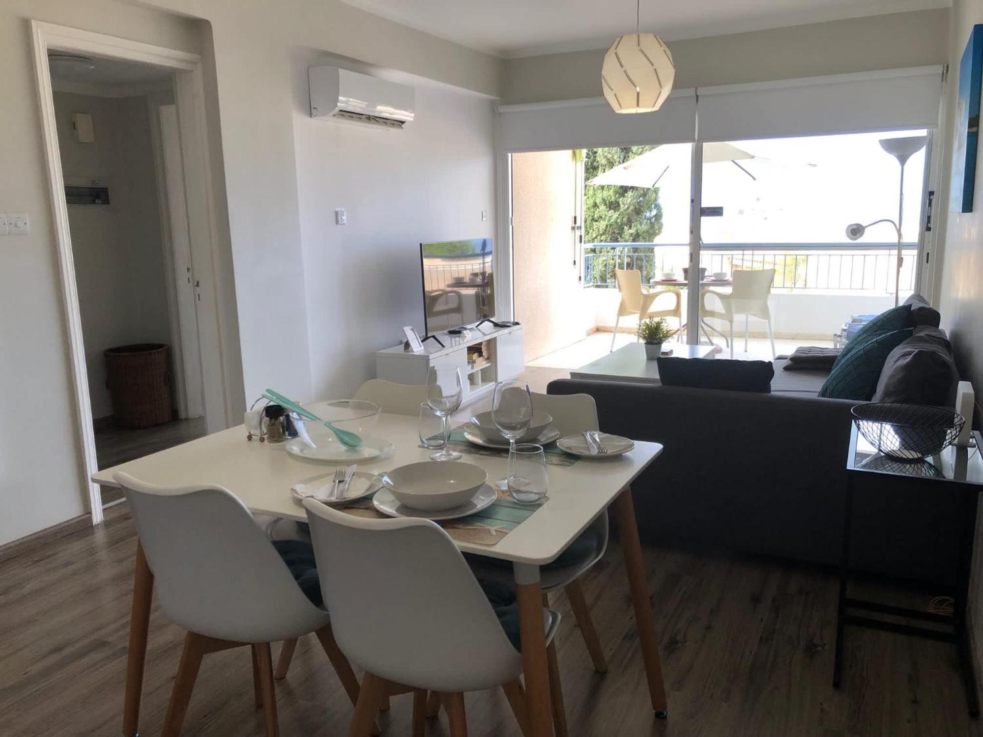 Kings Palace - Modern And Stylish 1 Bedroom Apartment Paphos ภายนอก รูปภาพ