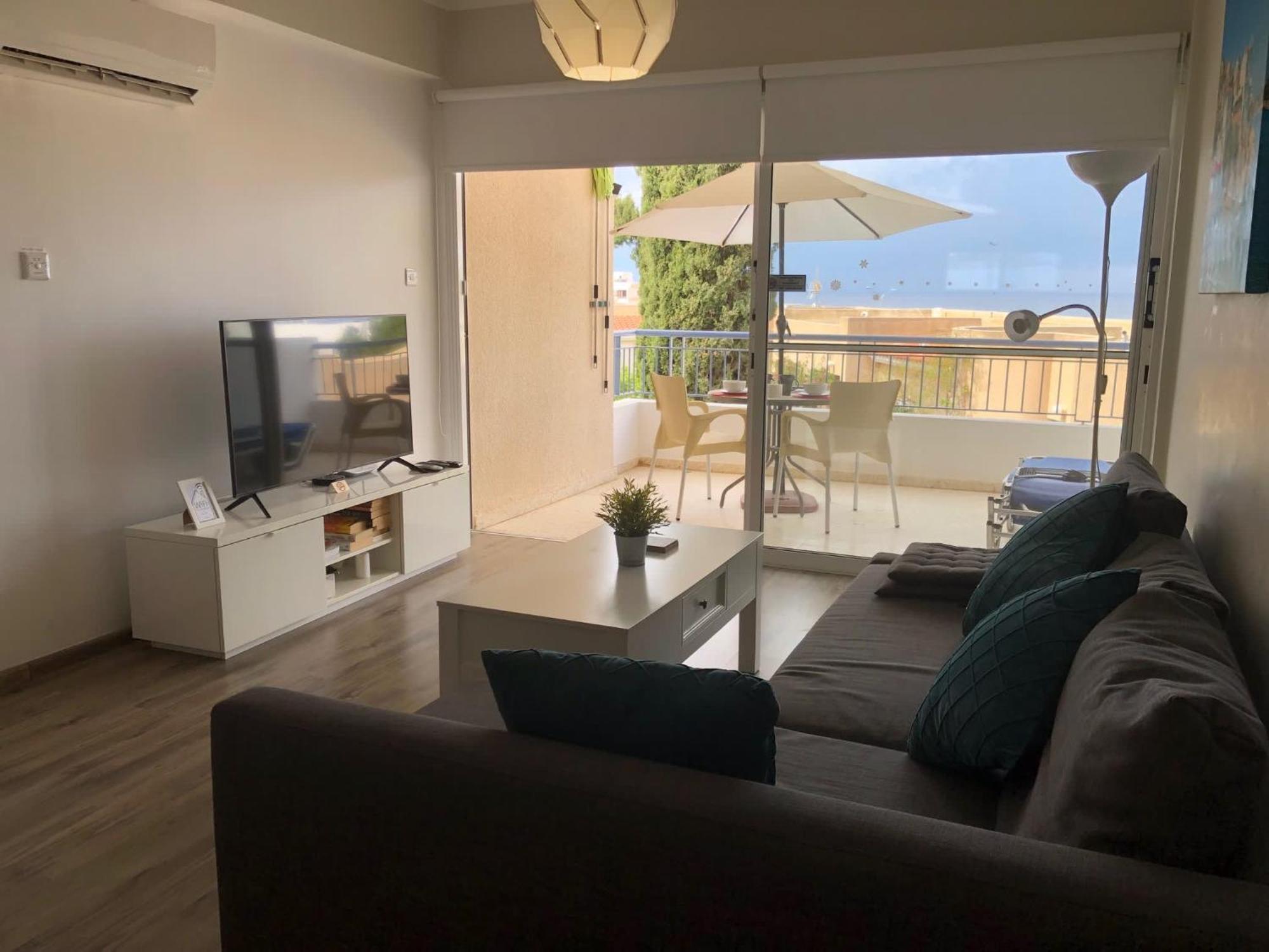 Kings Palace - Modern And Stylish 1 Bedroom Apartment Paphos ภายนอก รูปภาพ
